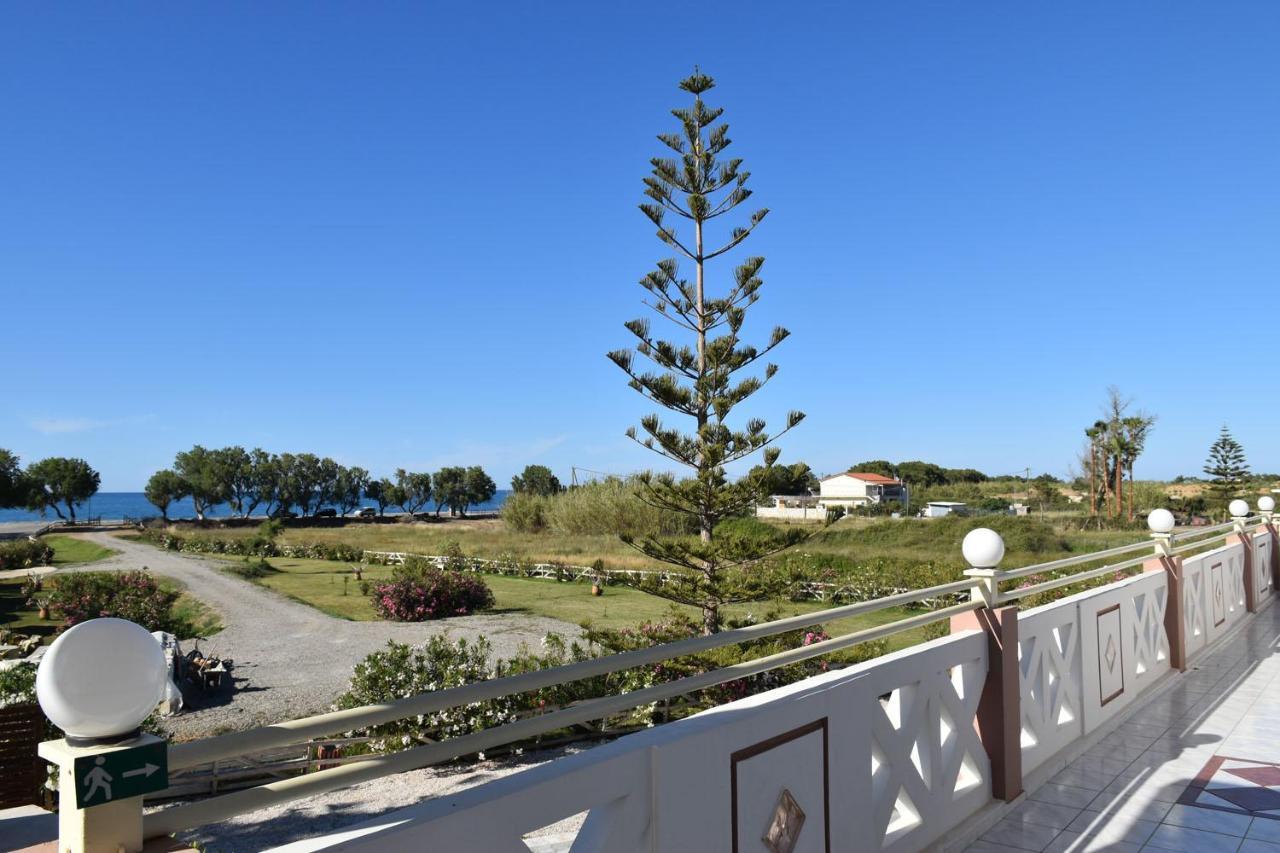 Odos Oneiron Tavronitis Bay Hotell Eksteriør bilde